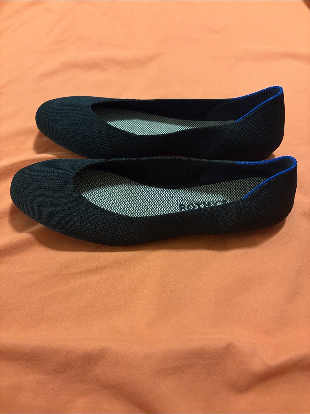 Women’s Rothy’s Flats -Black - Picture 2 of 7